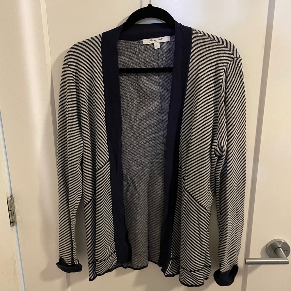 Foxcroft Open Knit Cardigan Stripe Women’s Sweater Large Gray Black Lightweight